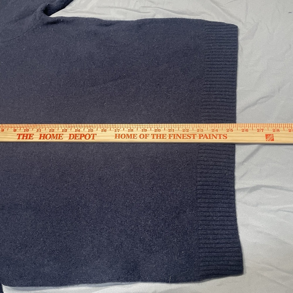 J. Crew 100% LambsWool Sweater Men's Large Blue Gray Argyle‎ V-Neck Pullover - Picture 8 of 8